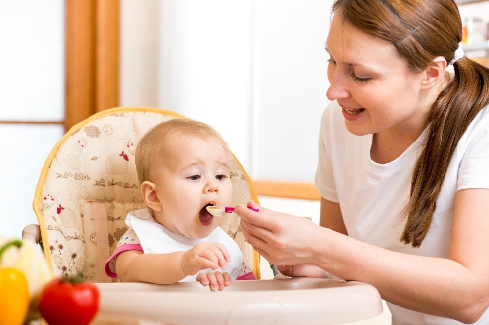 What not to do When Feeding a Baby