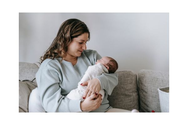 essential care for a newborn: a guide for new moms 